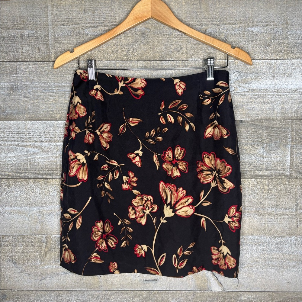 Ann Taylor vintage 90s 100% silk Black floral mini Skirt 6 petite